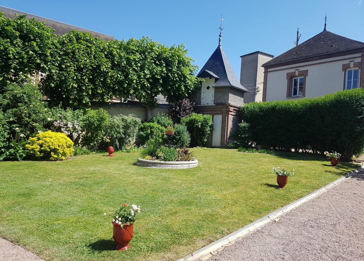 Le Clos Saint-Germain Rugles Exteriér fotografie